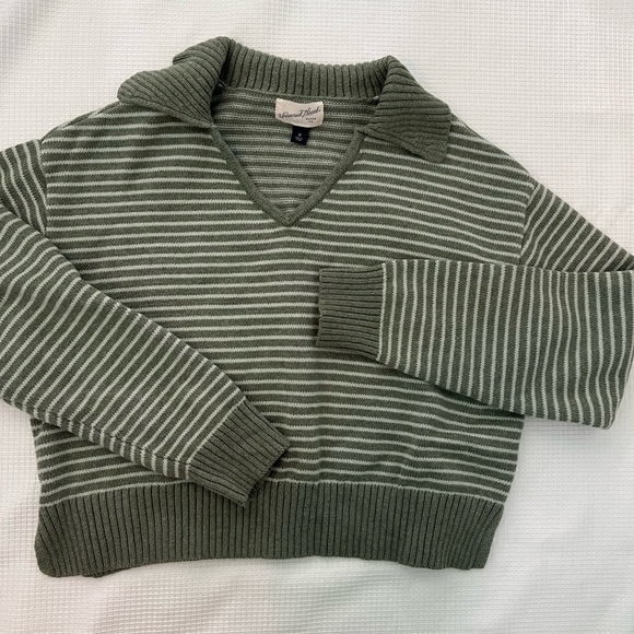 Universal Threads Sweater Spring Size Medium - Picture 3 of 5